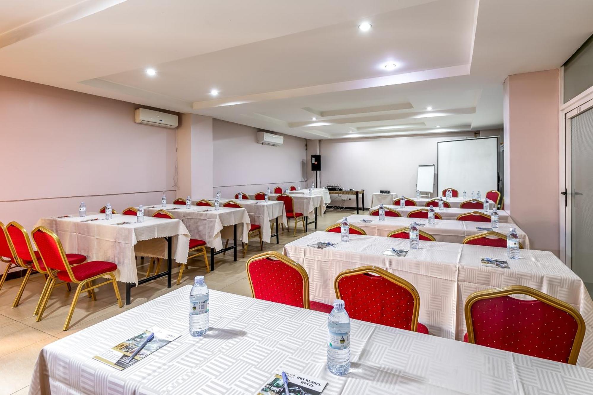 Russell Hotel Kampala Dış mekan fotoğraf