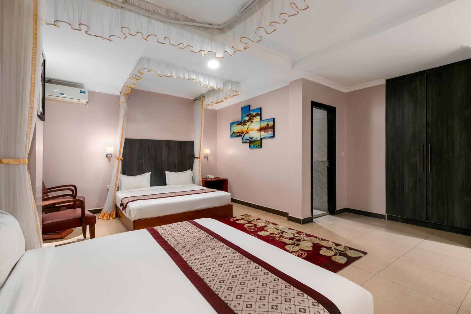 Russell Hotel Kampala Dış mekan fotoğraf