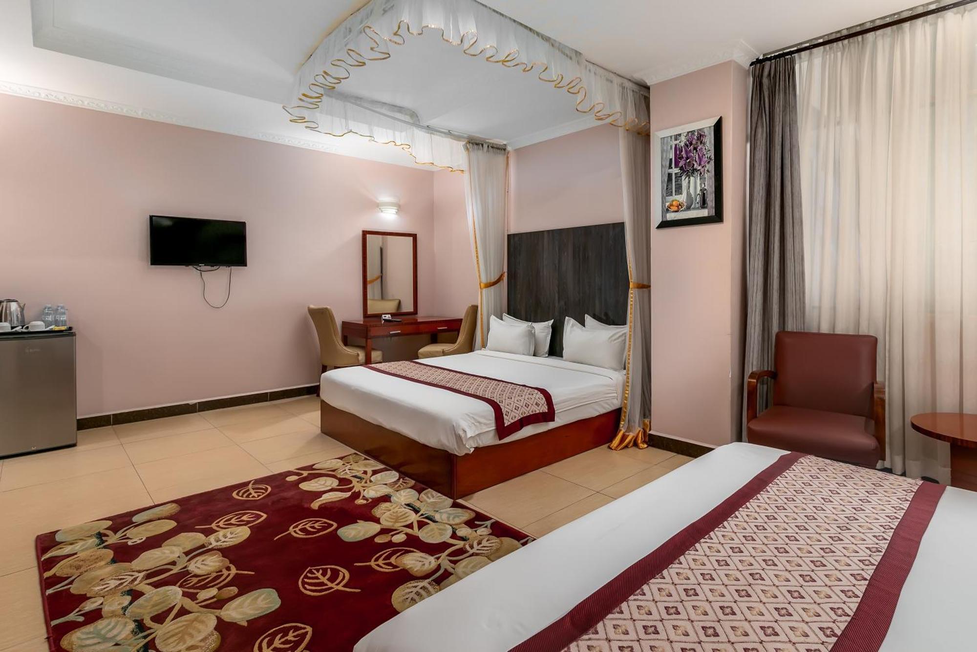 Russell Hotel Kampala Dış mekan fotoğraf