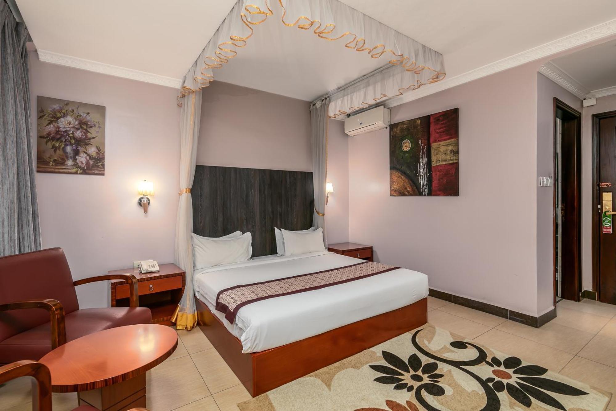 Russell Hotel Kampala Dış mekan fotoğraf