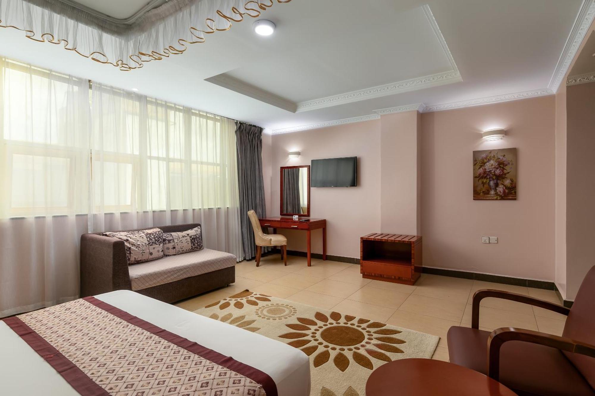 Russell Hotel Kampala Dış mekan fotoğraf