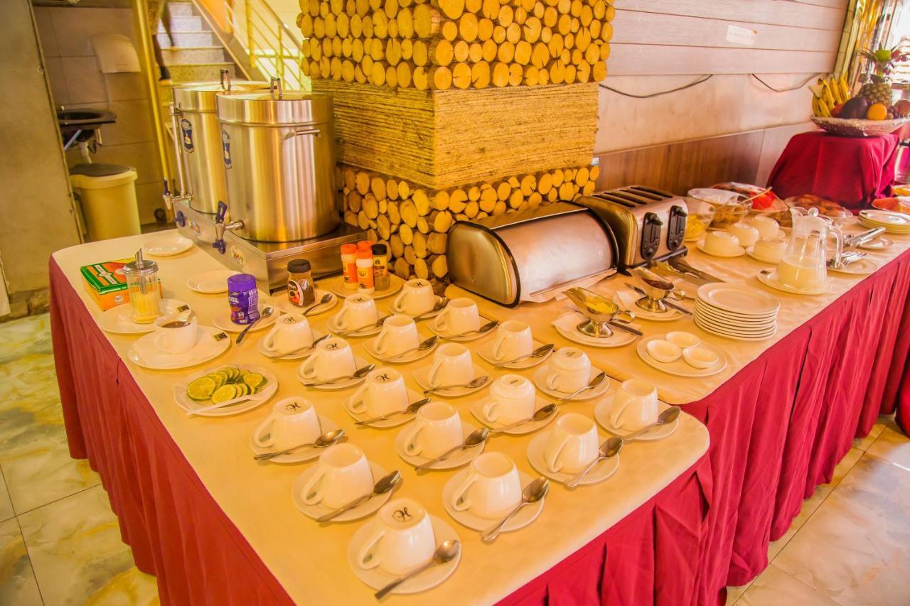Russell Hotel Kampala Dış mekan fotoğraf